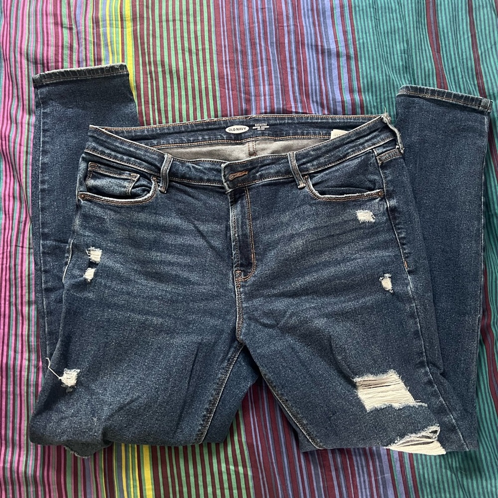 Old Navy Rockstar Distressed Jeans  👖 - Picture 7 of 7